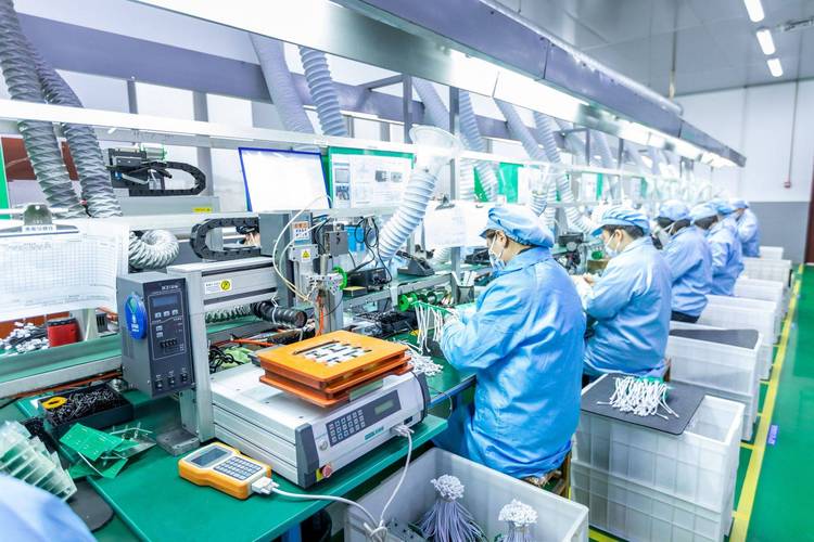 深圳電子廠與軟件開(kāi)發(fā)崗薪資差異解析 工廠普工與技術(shù)新貴的收入對(duì)比